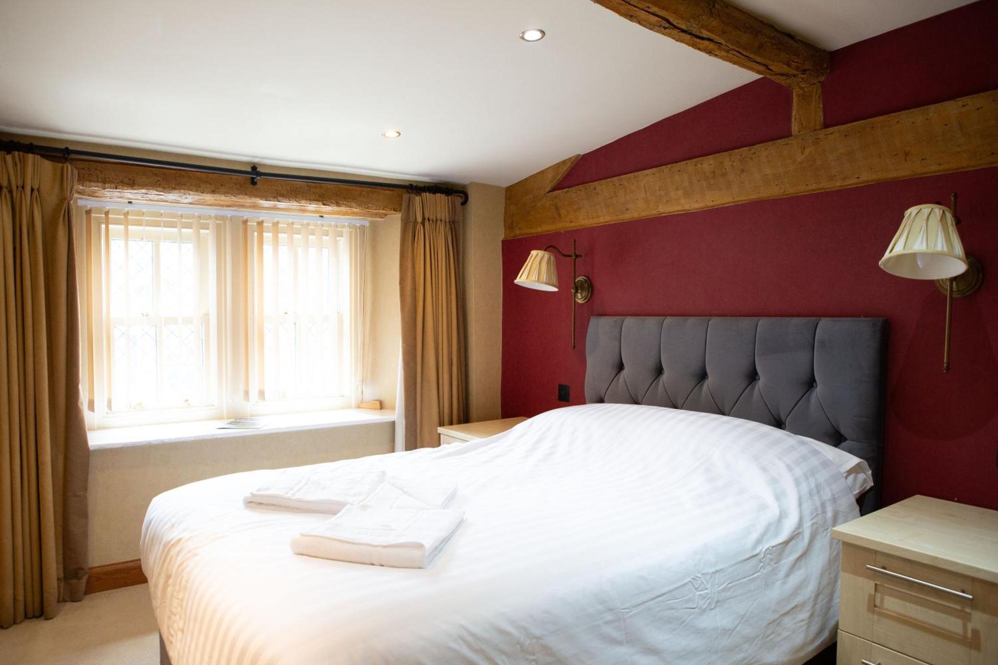 Coach House Hotel Bentham Exterior foto