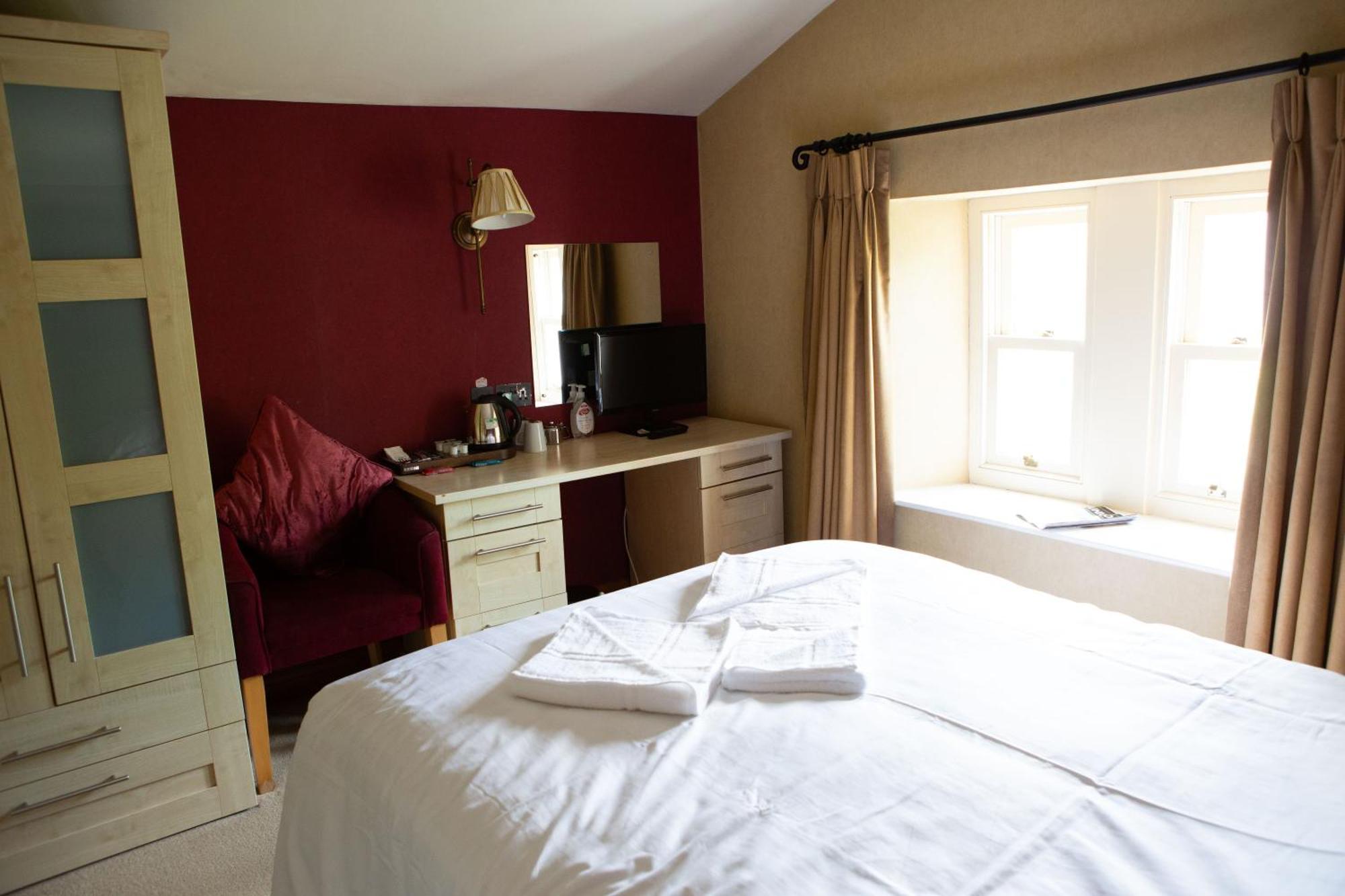 Coach House Hotel Bentham Exterior foto